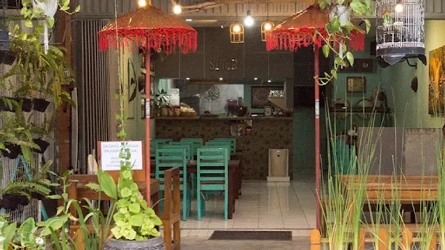 Rumah makan - Ayam Betutu Bu Lina | Gilimanuk Cab Kuta - Bali