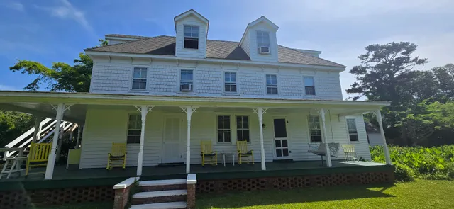 Crews Inn Bed & Breakfast