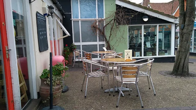 Courtyard Coffee Shop