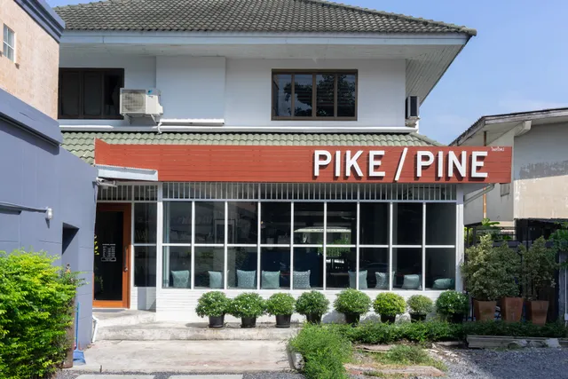 Pike/Pine Open Kitchen and Bake Bar