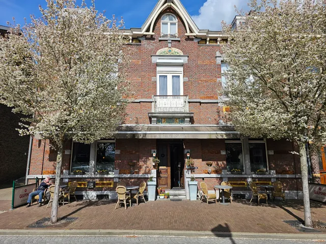 Hotel Café Le Bonheur