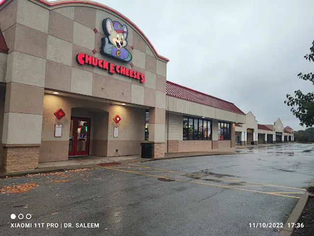 Chuck E. Cheese