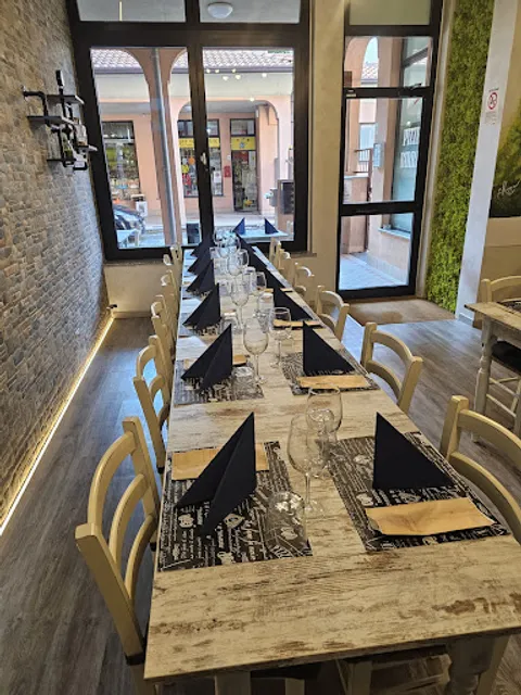 Friends The hidden corner