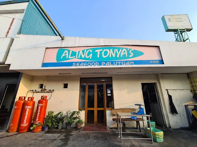 Aling Tonya's Seafood Palutuan