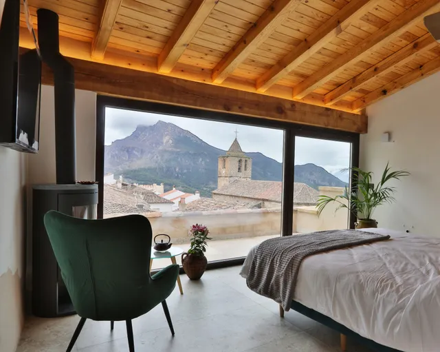 Hotel Poeta Jorge Manrique