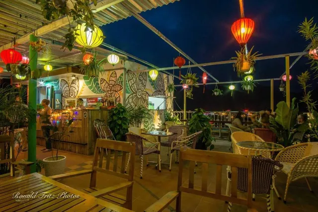 Phong Nha Jasmine Hostel & Rooftop Bar