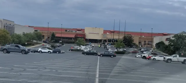 White Marsh Mall - Food Court
