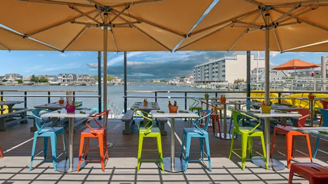 Buckets Margarita Bar & Cantina