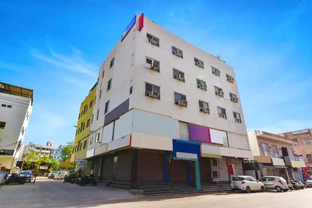 FabExpress Golden Wings