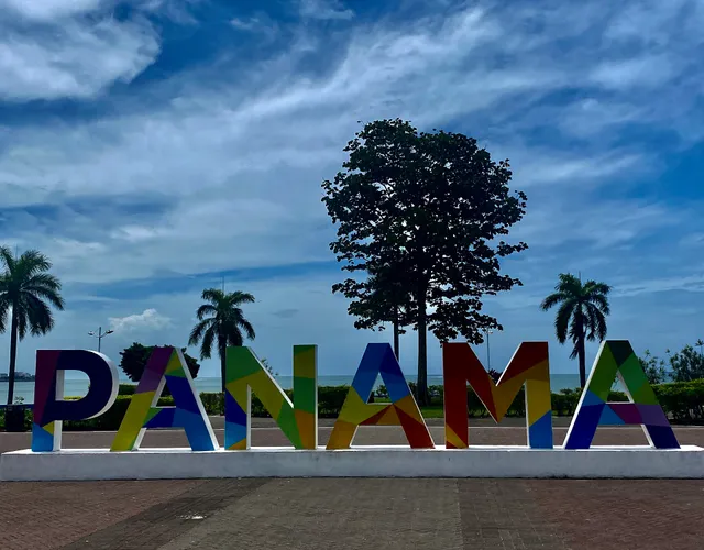 Parque Infantil Cinta Costera 1