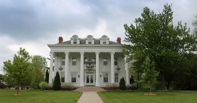 The White House of Wisconsin Rapids