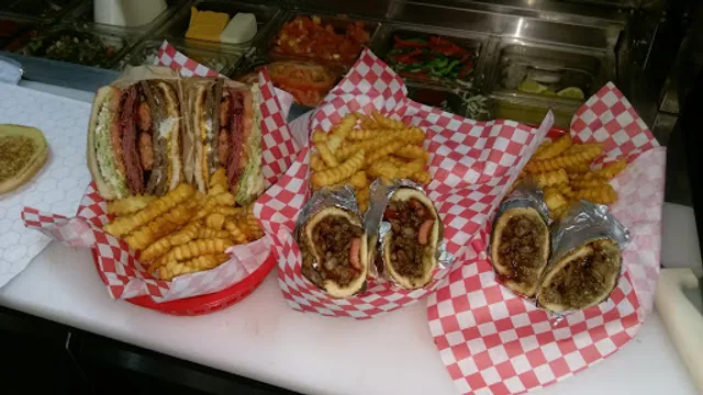 Weekend Dreams Burgers & Grill