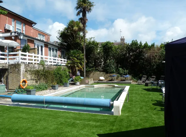 Oaklands House - Adults Only