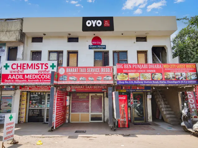 OYO Mid City Guest House