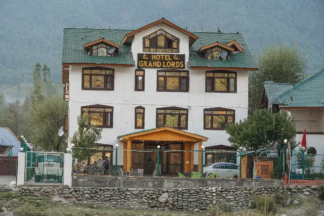 Grand Lords | Best Hotels in Pahalgam
