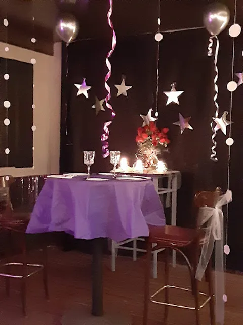 KnuckleHeads Bar & Grill in Badger