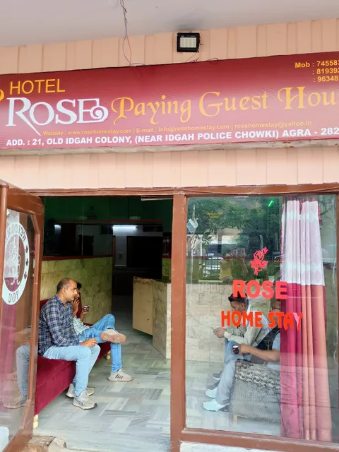 Hotel Rose Homestay Agra