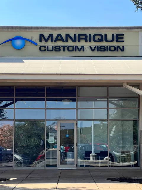 Manrique Custom Vision Center