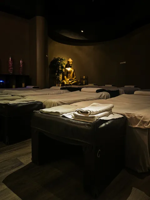 Happy Head Foot Reflexology and Massage Spa - Downtown