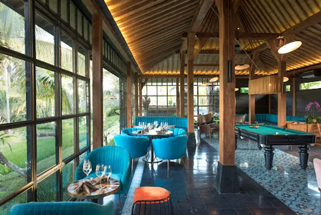 Blind Pig Cocktails & Lounge Bar