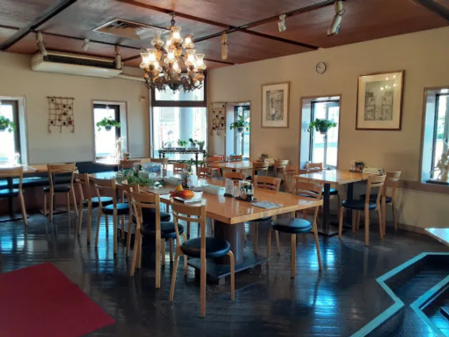 Meruhen Kanazawasangyoshinko Center Ten