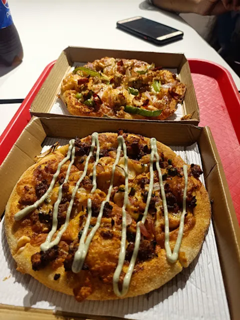 Pizza Hut | Platina Mall Howrah, Kolkata