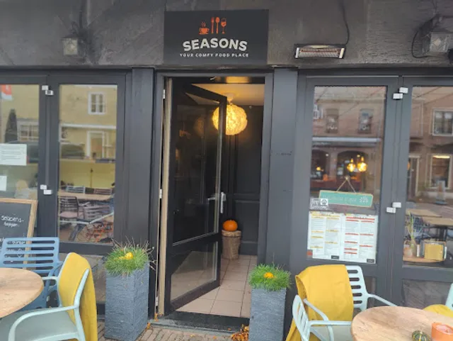 Seasons - your comfy food place