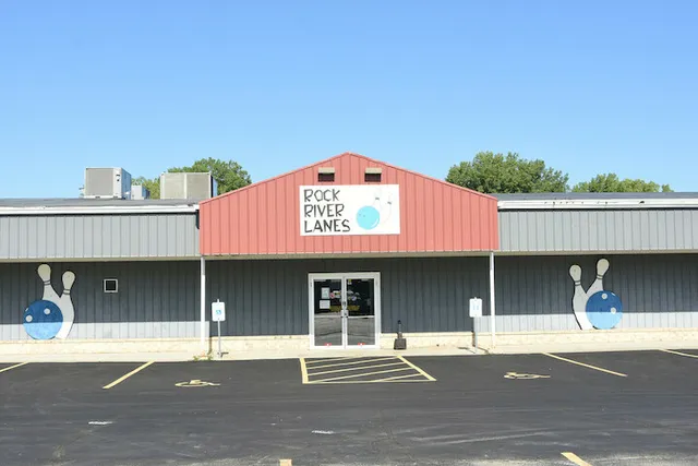 Rock River Lanes & King Pin Adventure Golf