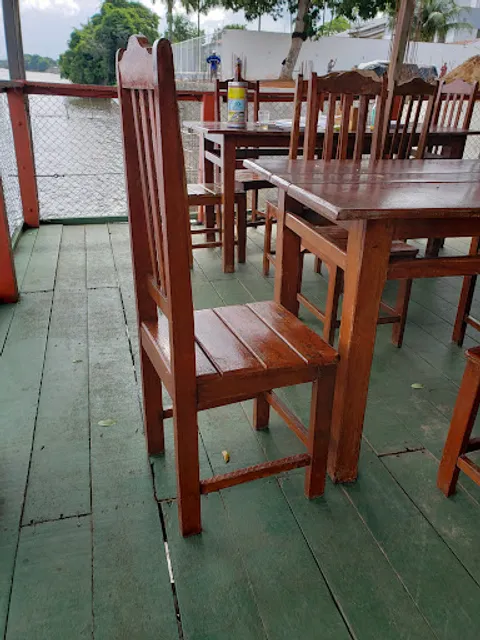 Palaffitas (Restaurante-Peixaria-Churrascaria & Choperia)