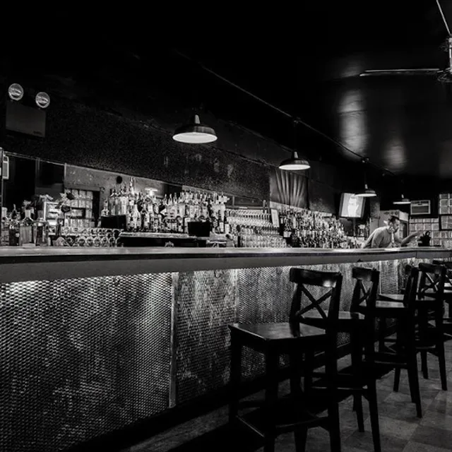 Otto's Taproom & Grille