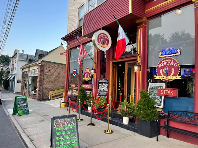 Sonoma Bistro Bar and Grill