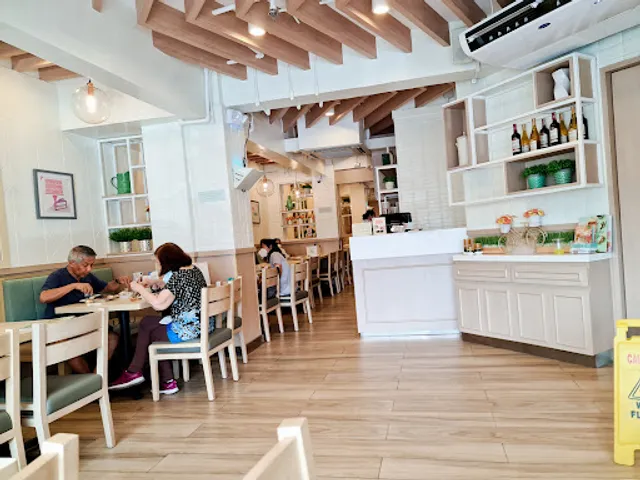 Conti's Bakeshop & Restaurant - BF Homes