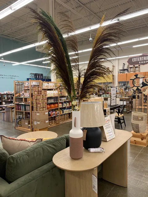 Grand Lakes Marketplace