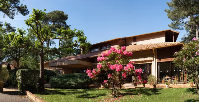 Résidence Hôtelière Les Acanthes