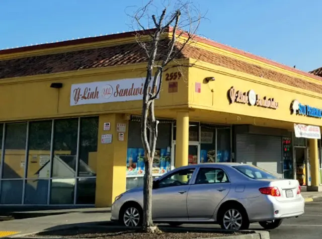 Y-Linh Sandwiches