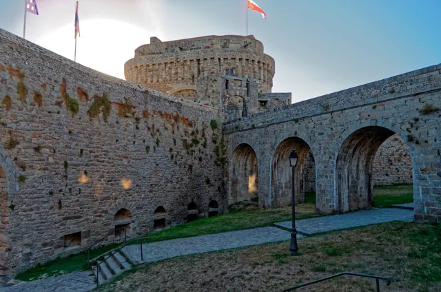 Le 27 Boutique B and B