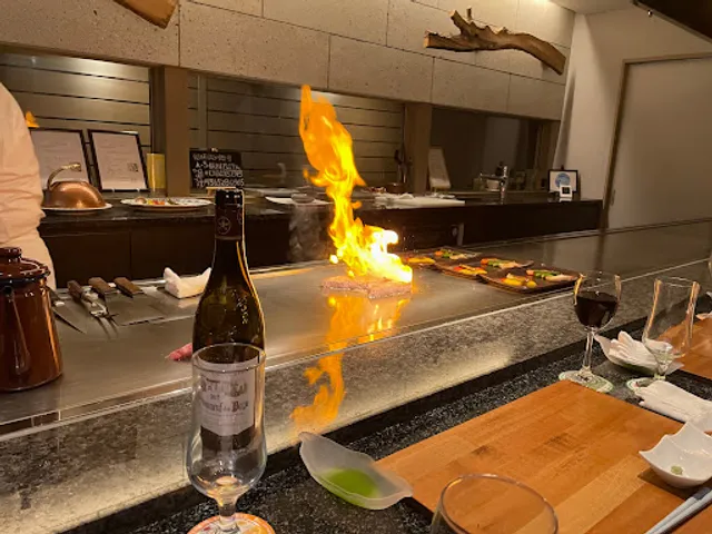 鉄板焼HanaRestaurant