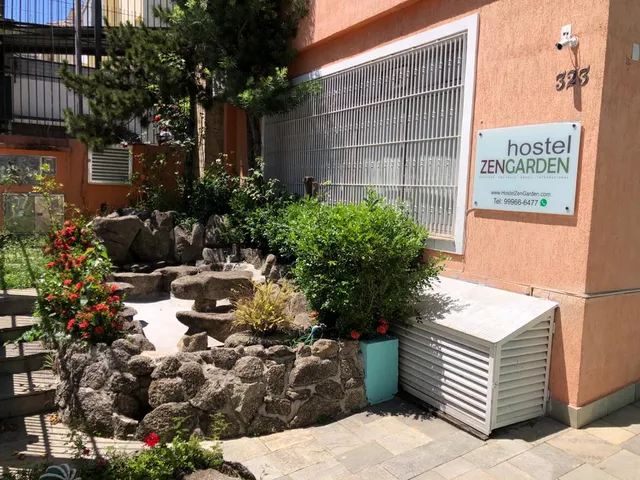 Hostel Zen Garden