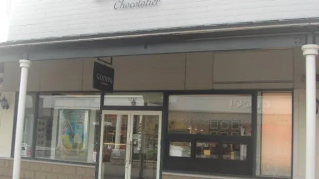 Godiva Chocolatier