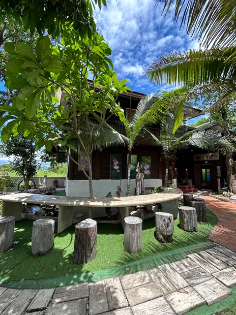 Boon Homestay & Cafe