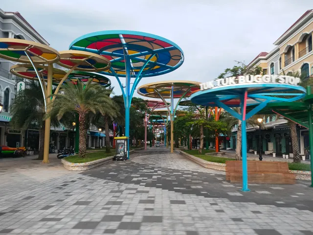 Quảng trường biển Grand World