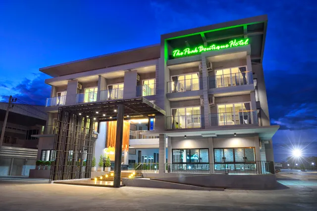 THE PEAK BOUTIQUE HOTEL