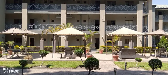 Fallsway Apartments, Burley Court