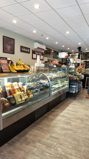 Carl's Main Street Deli