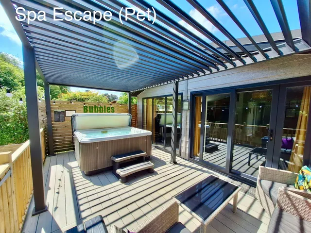 Raywell Hall Country Lodge Park