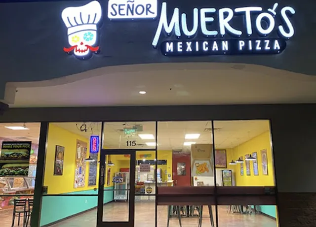 Señor Muertos Mexican Pizza