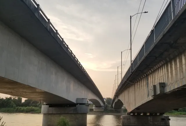 Puente La Democracia