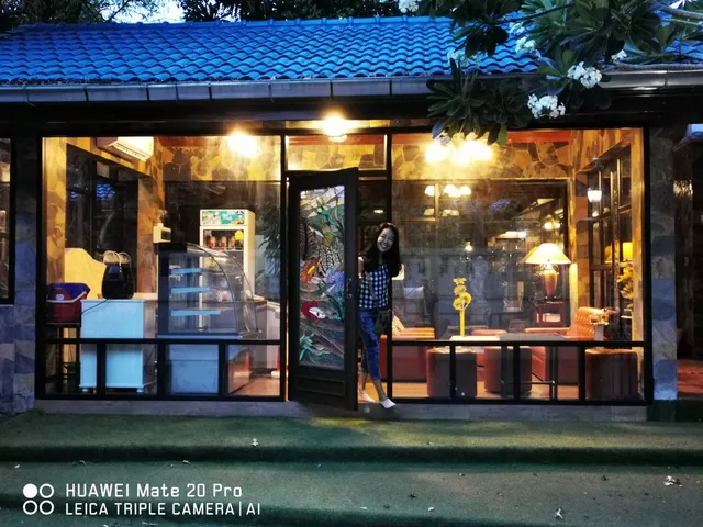 Cafe' Noble Nawamin70-72