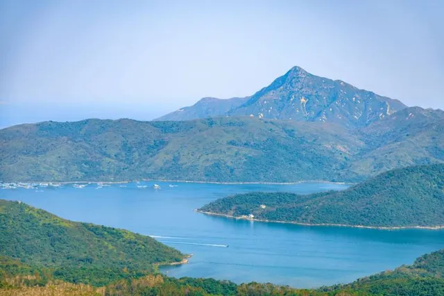 Ngam Tau Shan（452m)