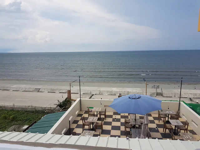 The Yellow Beach Villas